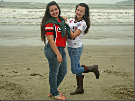 312160_125688764199239_100002743484989_101039_942232601_n